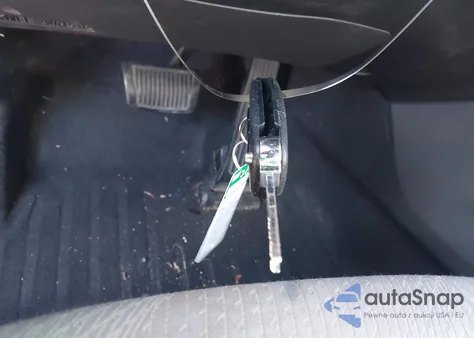 2017 Hyundai Santa Fe Sport 2.4L z USA, uszkodzony, nr VIN 5NMZUDLB5HH026590